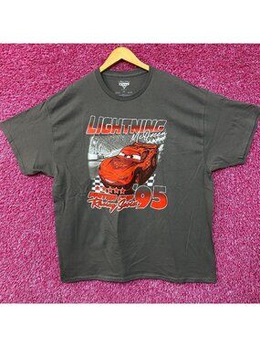 Disney Pixar Cars Lightning McQueen Piston Cup 95 T-Shirt 2XL